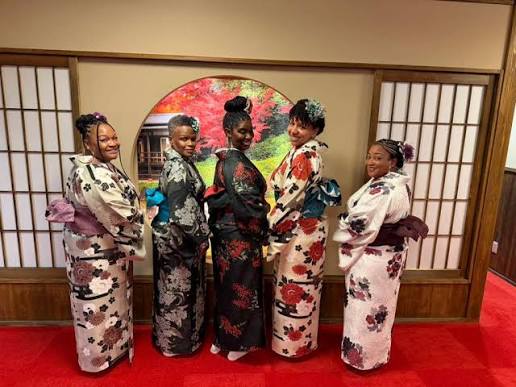 Our ladies looking beautiful in their Kimono. #blacktravelersint #tokyo