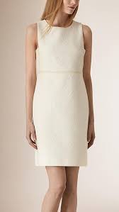 Vestido Tubinho Em Matelasse De Algodao Em Trama Jacquard Shift Dresses Vestidos Tubinho