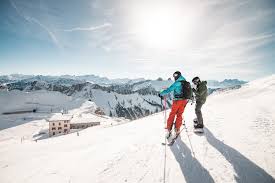 Les rochers de naye, au dessus de montreux, dans la région du lac léman, s'élèvent fièrement à plus de 2'000 mètres d'altitude. Rochers De Naye Caux Lift Ticket Prices And Rates