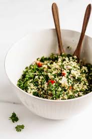 For the recipe of perfect couscous, please click here. Quinoa Tabbouleh Salad Choosing Chia