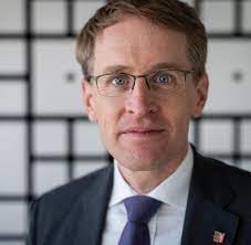 Theodor steltzer (cdu) war der erste ministerpräsident. Coronavirus Daniel Gunther Nennt Lage Dramatisch Welt