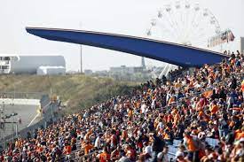 Max verstappen en lewis hamilton zetten op het thuisdomein van red bull hun concurrentiestrijd voort. Y2r7b8lmg99ocm