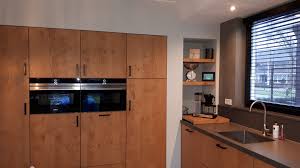 eiken keuken met lade voor koffieapparaat in nis keuken lade hete koffie