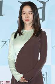 See more of 宋智孝송지효(song ji hyo) on facebook. ì¹¨ìž…ìž ì†¡ì§€íš¨ ê¹€ë¬´ì—´ ì†ê°€ë½ ë¶€ìƒì—ë„ ì—´ì—° ê°ëª… ë°›ì•„ ì•„ì£¼ê²½ì œ