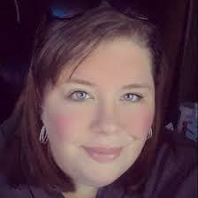 Melissa Lennon's Instagram, Twitter & Facebook