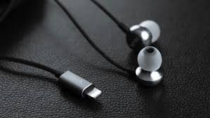 Lightning Headphones Everything You Need To Know What Hi Fi