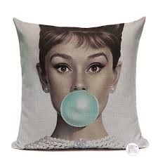 Luxurious Audrey Hepburn Turquoise Bubble Gum Print Throw Cushion Throw Cushions Throw Pillow Cases Decorative Throw Pillows