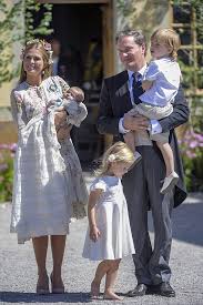 Prinzessin madeleine hatte es nicht immer leicht und hat endlich ihr großes glück gefunden. Prinzessin Madeleine Und Familie Ziehen In Die Usa Nw De