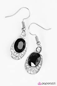Black And Silver Ring Paparazzi A Faceted Black Gem Is Pressed Into A Silver Frame Dipped In Glittery White Rhinestones Earring Attaches To A Stan Paparazzi Jewelry Displays Jewelry Earrings