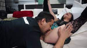 Stepmom Lets Son Lick up her Orgasms - Pornhub.com HD phone wallpaper