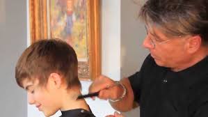 Sami Gayle Hair Cut Technique by Michael Pettine Part 3 Quick Tip