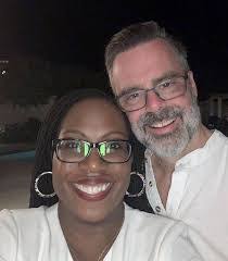 Iris Wright's Instagram, Twitter & Facebook