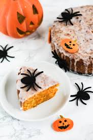 1 742 026 tykkäystä · 26 687 puhuu tästä. De Veganer Halloween Kurbiskuchen En Vegan Halloween Pumpkin Pie