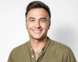 Jonathan Pattinson: Brings Creativity and Leadership to the Modern Workplace