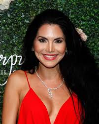 Joyce Giraud