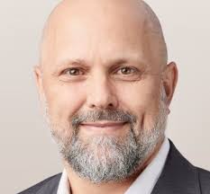 Former Bellevue CFO Launches Hypnotherapy Practice