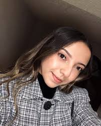 Lizbeth Guzman's Instagram, Twitter & Facebook