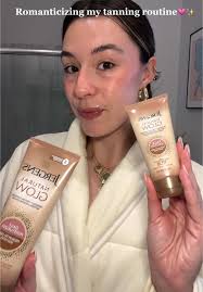 Douglas Sun Self Tanning Moisturising Natural Glow