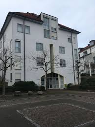 Es wird eine 2 zimmer wohnung vermietet im dachgeschoss. 3 Zimmer Wohnung Zu Vermieten Franklinstr 80 70435 Stuttgart Zuffenhausen Stuttgart Mapio Net