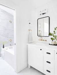 Shopping for tile is never an easy feat. 4 Rules You Need To Know Before Picking Tile For Your Bathroom Or Kitchen Reno Emily Henderson