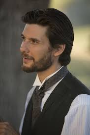 Who are the actors in the tv series westworld? Westworld Logan Doesn T Look So Evil Here Ben Barnes Westworld Ben Barnes Westworld Tv Series