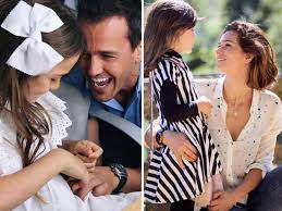 Cláudia vieira anunciou este sábado, 29, que está à espera do primeiro filho com joão alves, o empresário com quem namora há cinco anos. Claudia Vieira Partilha Inedita Foto Com A Filha No Dia Do Seu 39Âºaniversario
