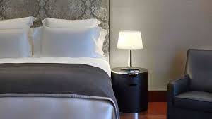 国际酒店查询比价预订 预订酒店特惠巨省钱 bvlgari hotel hotel room interior bulgari hotels
