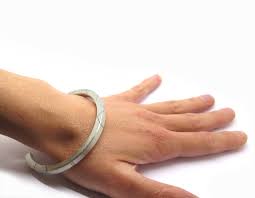 Vous avez une idée bien précise du bracelet souhaité ? Bracelet Grave Pour Homme Argent Mat
