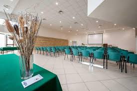 A few of the most popular hotels near cattedrale di san sabino are palace hotel, hotel boston, and best western executive business hotel. Hotel In Bari Aeroporto Bw Hotel La Baia Bari Aeroporto
