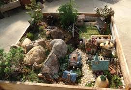 Miniatur Garten Selber Gestalten 25 Ideen Fur Mini Garten Mini Garten Miniaturgarten Landschaftsbau