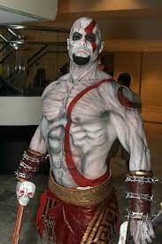 Kratos From God Of War Looking For Zeus By The Escalator Best Cosplay Cosplay Costumes Cosplay Anime