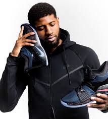 So naturally, twitter went crazy when the news first broke. Playstation Schuh Nike Tut Sich Mit Sony Und Basketball Star Paul George Zusammen