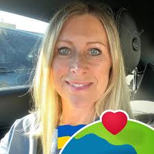 Has anyone been to lux le morne is there anything we should know is it a  dressy place for dinner shoes flip flops do men have to wear trousers or  can they