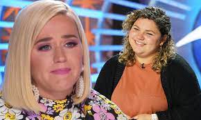 American Idol Katy Perry Fights Back Tears As Teenager Dj Johnson Sings About Mother S Abandonment Daily Mail Online