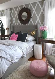 5 Colors For Summer Grey Bedroom Decor Grey Bedroom With Pop Of Color Home Bedroom