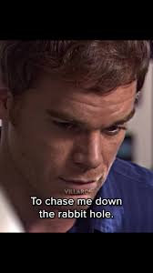 È mai spiegato come Doakes riesca a sentire i pensieri di Dexter in questa  scena? : r/Dexter