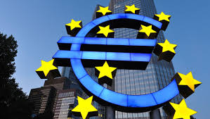 Questo convertitore statico di valuta fornisce il tasso contabile ufficiale mensile della commissione europea per l'euro e i tassi di conversione stabiliti dal contabile della commissione europea in linea con l'articolo 19 del regolamento finanziario. La Banca Centrale Europea E Impegnata A Un Tasso Di Interesse Bassissimo Zero Per Cento