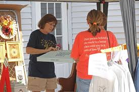 Sunflower fundraiser continues to 'share light and give hope'