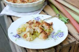 Als erstes wurde ein sirup gekocht. Apfel Rhabarber Crumble Food Blog Ninastrada