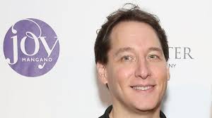 Trump Books Give Simon & Schuster's New Chief a Trial by Fire