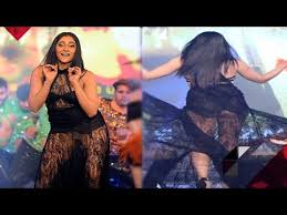 Although it is not new for models to face embarrassing wardrobe malfunctions on the ramp, the ones involving bollywood actresses have turned more heads. Was Regina Cassandra Wardrobe Malfunction Accidental Bollywood News Youtube