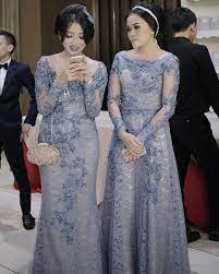 Maybe you would like to learn more about one of these? 474 Likes 20 Comments One Stop Wedding Solution Thevowweddingfavor On Instagram From Fazrul Piay Amp Zuhra Syarifah Pakaian Jelita Pakaian Pesta Gaun