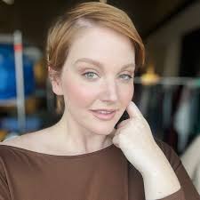 Grateful for where I'm at, excited about where I'm going. Shoot #5 with  @target is in the books. 🎯 Catch me in stores this spring. Thanks for the  glam, @dresvita, and thank