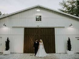 6 Rustic Barn Wedding Venues In Oregon Barn Wedding Venue Best Barns Wedding Venues Oregon