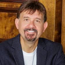 Edward Tello's Instagram, Twitter & Facebook