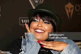 58 Sean Young Yle Photos & High Res Pictures