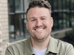 Chris Kaufman's Instagram, Twitter & Facebook