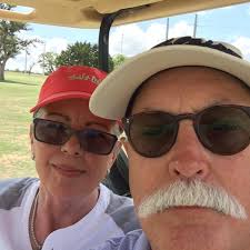 Anyone know how the crowd is tonight?