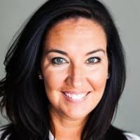 Lesley Jenkins's Instagram, Twitter & Facebook