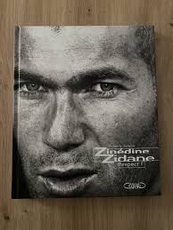 Livres, bandes dessinées et revues de non-fiction football